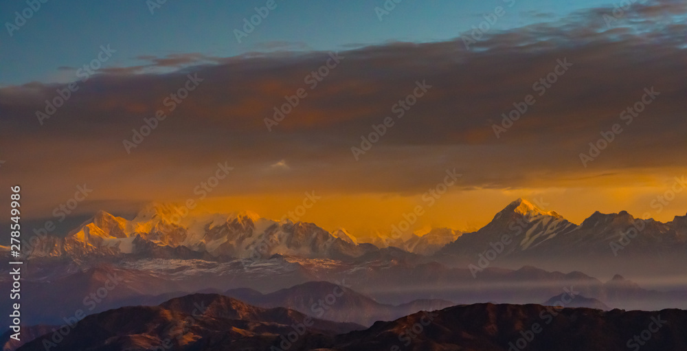 Fototapeta premium Himalayan Mountain range Sunrise time