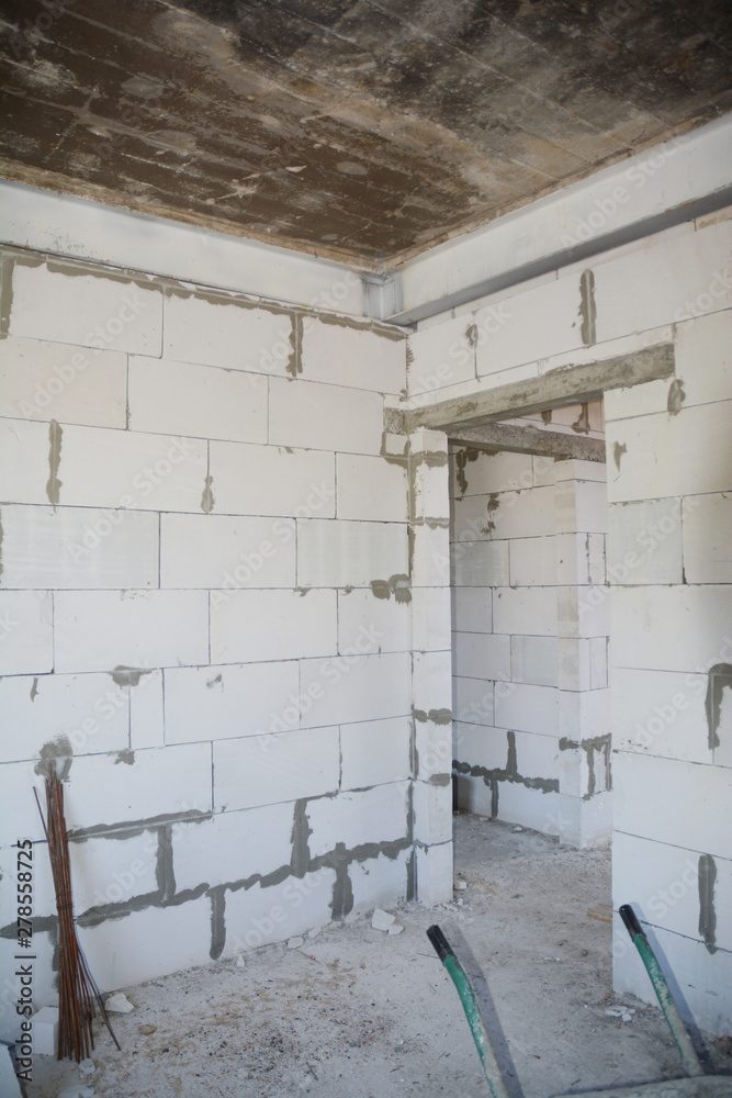 Building house with metal beams and metal wall skeleton against seismic waves Building house with metal beams and metal wall skeleton against seismic waves