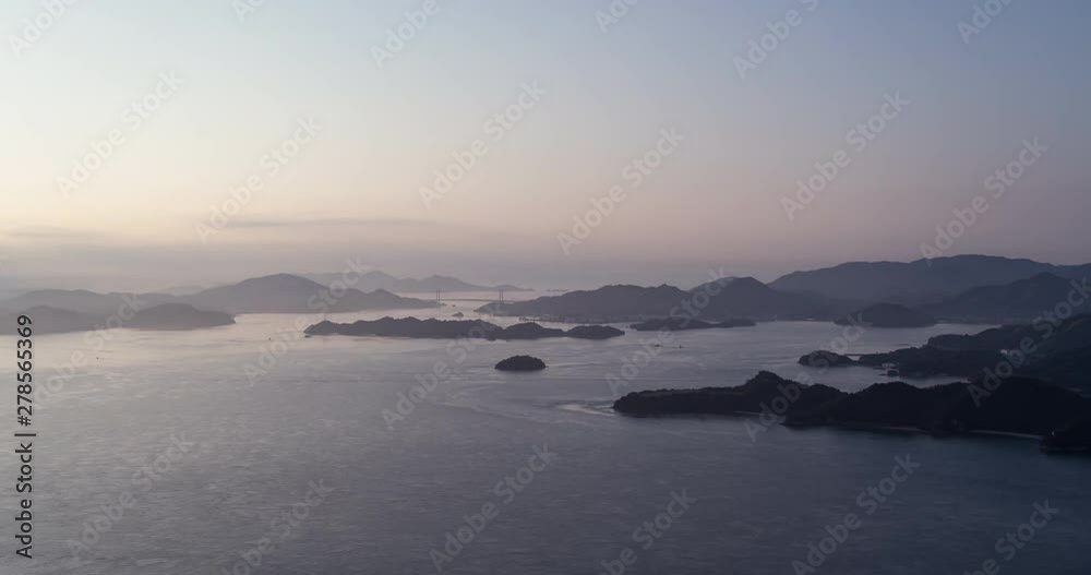 瀬戸内のタイムラプス映像(広島県筆影山から因島、向島、佐木島、因島大橋の方向を見た風景) 瀬戸内のタイムラプス映像(広島県筆影山から因島、向島、佐木島、因島大橋の方向を見た風景)