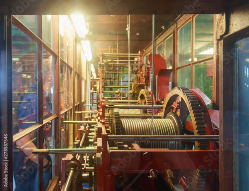 clock mechanism in the tower Michaelis
