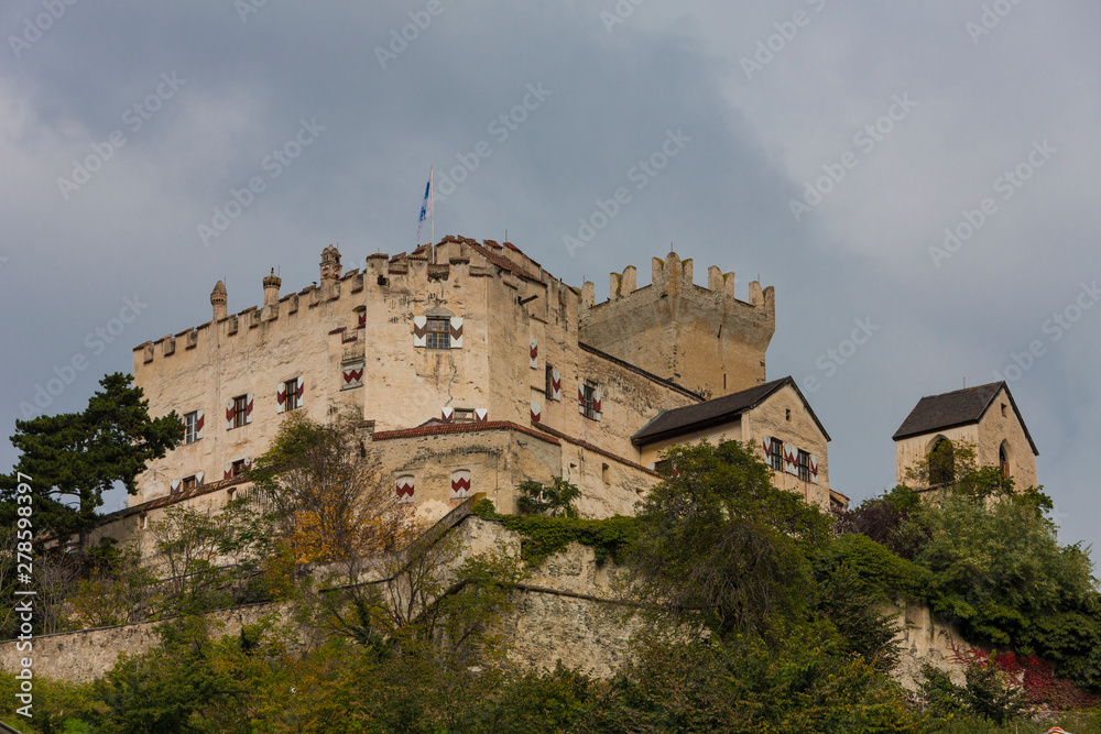 Venosta valley / Coira castle