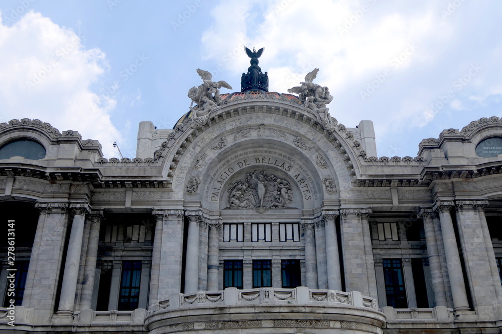 Palacio de Bellas Artes Mexiko Stadt