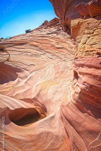 Bild auf Leinwand Kaolin Wash Vertical Rock Texture