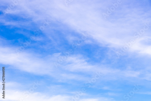 Fototapeta Naklejka Na Ścianę i Meble -  Clear blue sky with white cloud background
