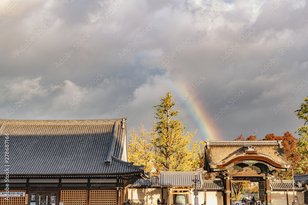 東本願寺 雨上がりの境内風景