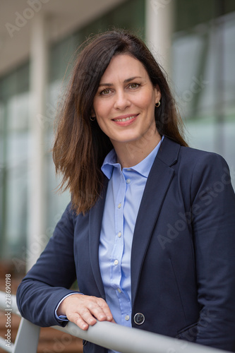Business Woman - Geschäftsfrau - Business Look Free Download Business Woman - Geschäftsfrau - Business Look - GFXLoad