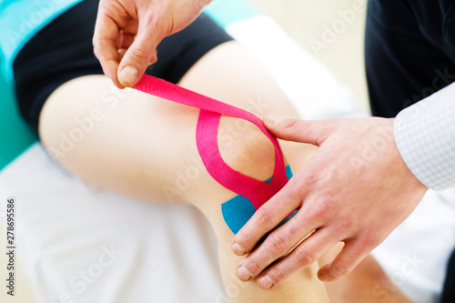 Kinesiotaping - knee photo