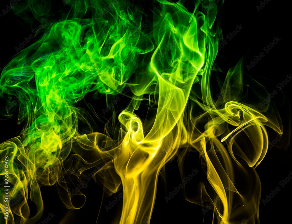 Obraz premium Colored smoke on black background