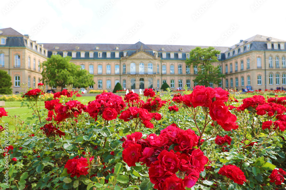 Neues Schloss (New Palace) and Oberer Schloßgarten garden of Stuttgart ...