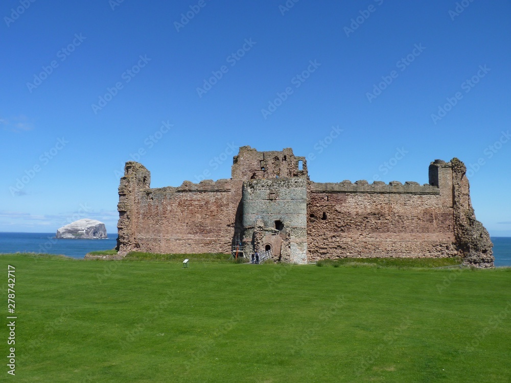 Tantallon Castle and Bass Rock, Scotland Tantallon Castle and Bass Rock, Scotland