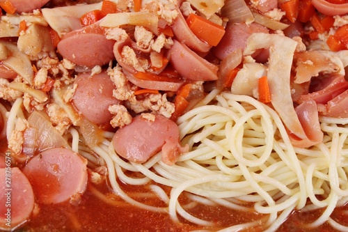 Spaghetti with pork delicious at street food