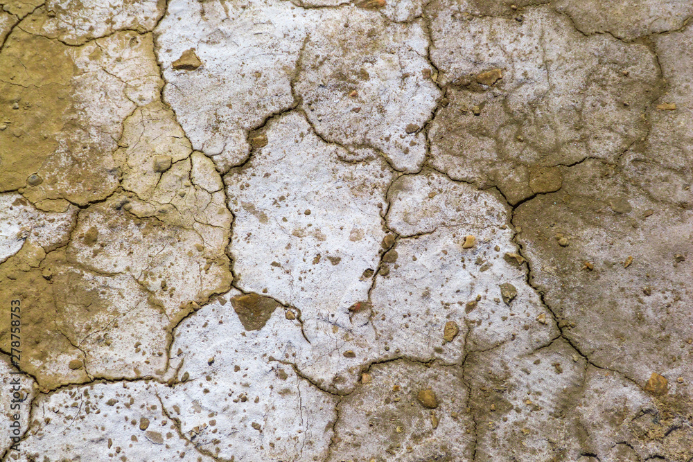 Fissures dans le sable