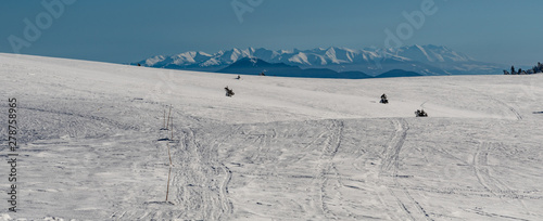 Foto Tatra mountains from Lucanska Mala Fatra mountains bellow Veterne hill in Slovak