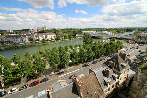Fototapeta Naklejka Na Ścianę i Meble -  Pontoise - Sur les Hauteurs de l'Oise