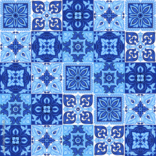 Italian ceramic tile pattern. Ethnic folk ornament.