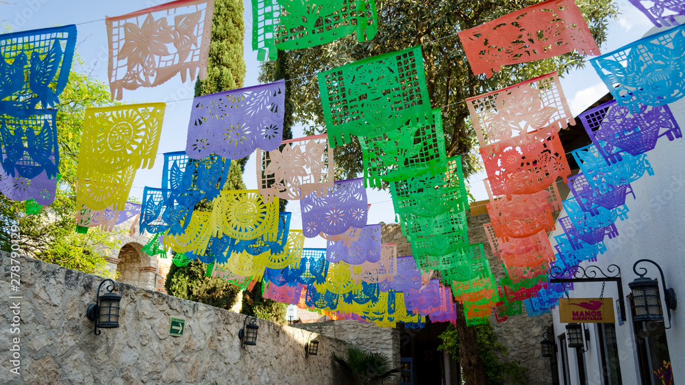 Fototapeta premium banderines de color