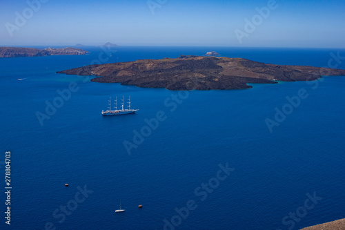 Fototapeta Naklejka Na Ścianę i Meble -  view of Nea Kameni, Santorini, Greece