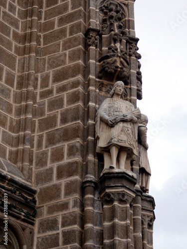 El convento de San Juan de los Reyes es un cenobio de la ciudad española de Toledo perteneciente a la Orden Franciscana photo