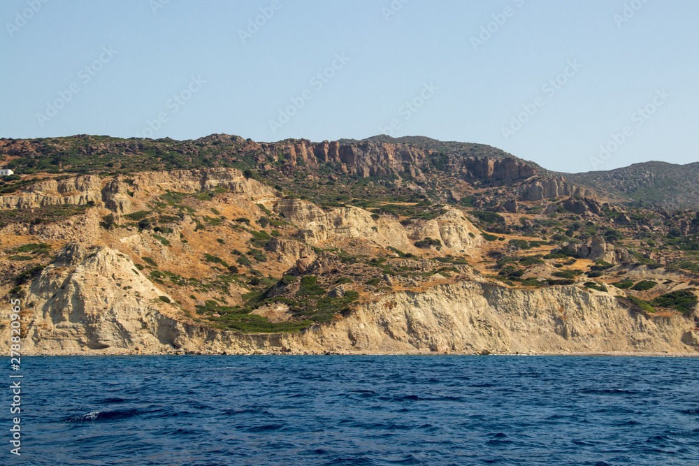 Fototapeta premium colorful shoreline on Milos island
