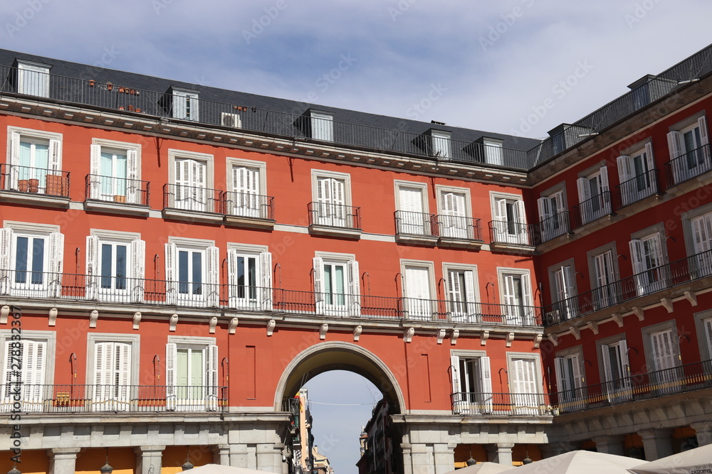 Fototapeta premium Place royale à Madrid, Espagne 