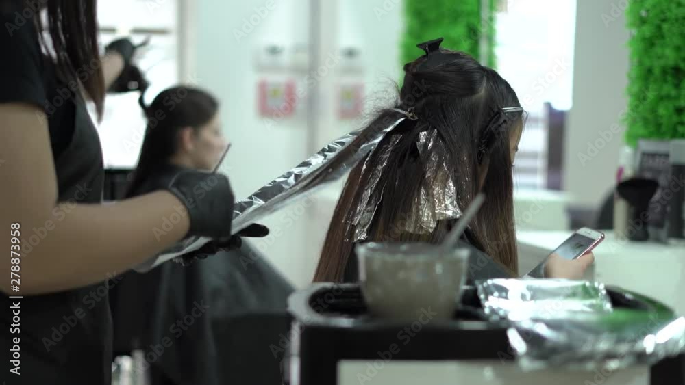 decoloración en la peluquería, proceso de balayage