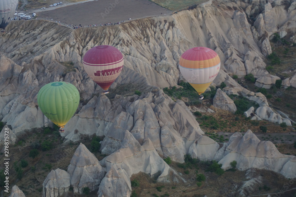 lot balonem nad Turcja Kapadocja - obrazy, fototapety, plakaty 
