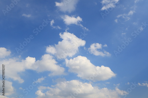 Fototapeta Naklejka Na Ścianę i Meble -  Blue Sky with white Cloud 