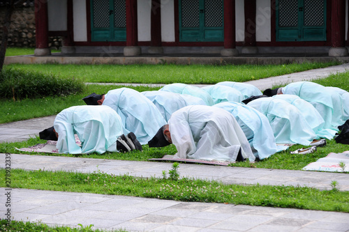 Korean confucians deep bowing photo