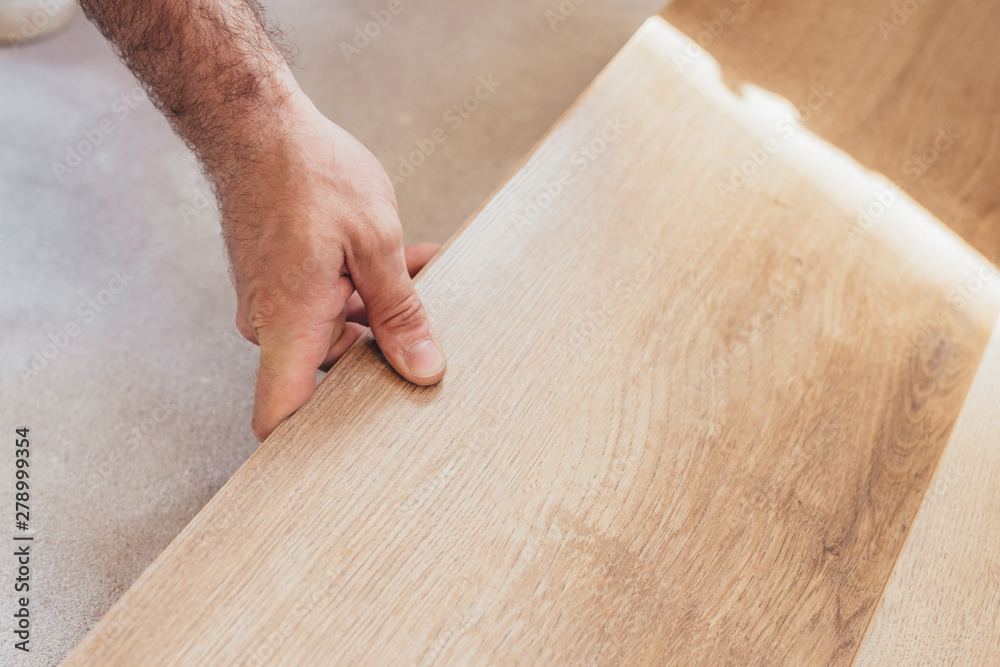 Longitudinal lock joint - The sequence of technological methods for laying and installation of floating flooring - laminate - professional work Longitudinal lock joint - The sequence of technological methods for laying and installation of floating flooring - laminate - professional work