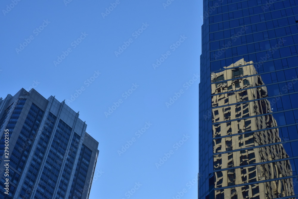Fototapeta premium edificio,cielo,ventanas Reflejo,vidrios