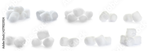 Foto Set of soft cotton balls on white background. Banner design