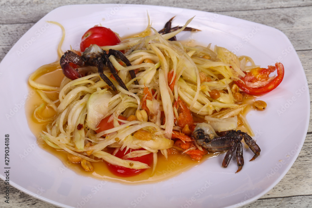 Green mango salad with seafood