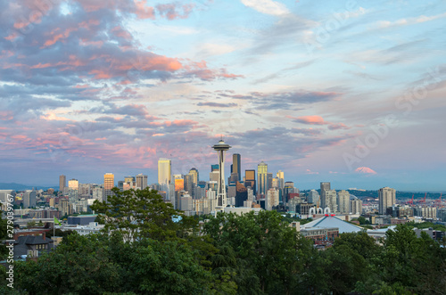 Seattle skyline sunset at Kerry Park