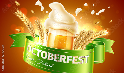 Vector oktoberfest ad poster realistic beer glass
