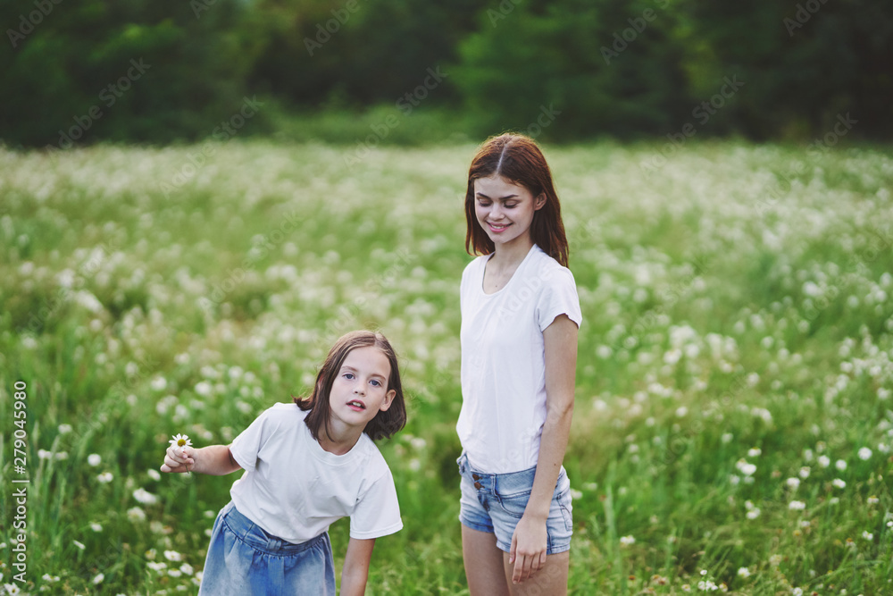Fototapeta premium mother and daughter in the park