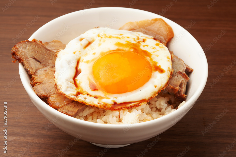 焼豚玉子飯 焼豚玉子飯