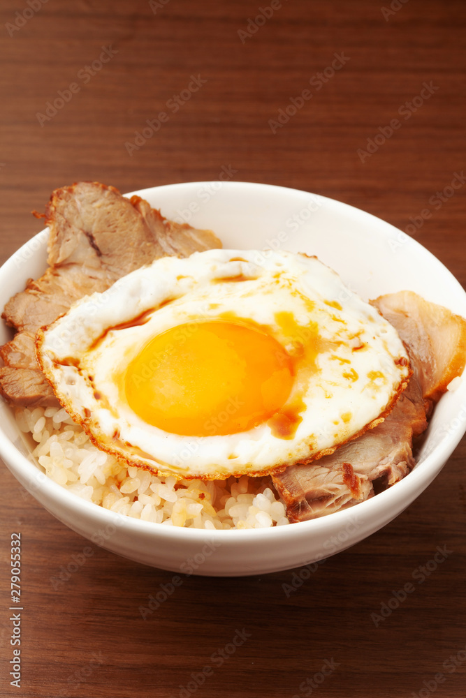 焼豚玉子飯 焼豚玉子飯