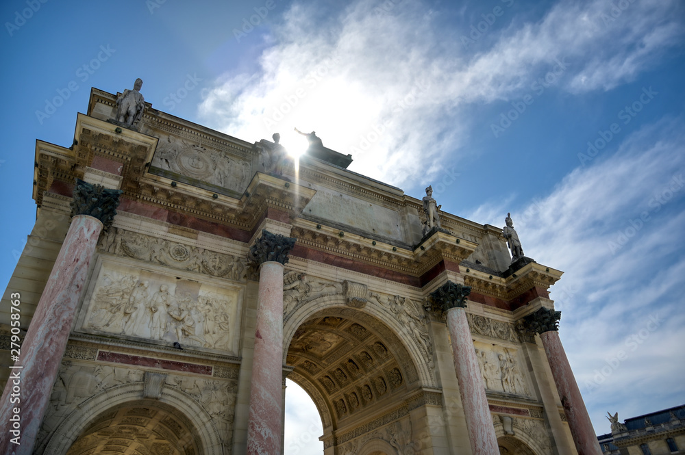 The Arc de Triomphe du Carrousel located in Paris, France The Arc de Triomphe du Carrousel located in Paris, France