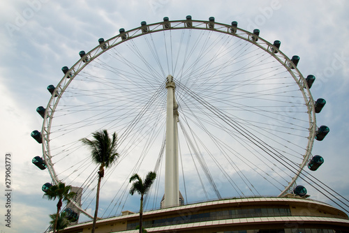 Ferris Wheel - Singapore City © Adwo