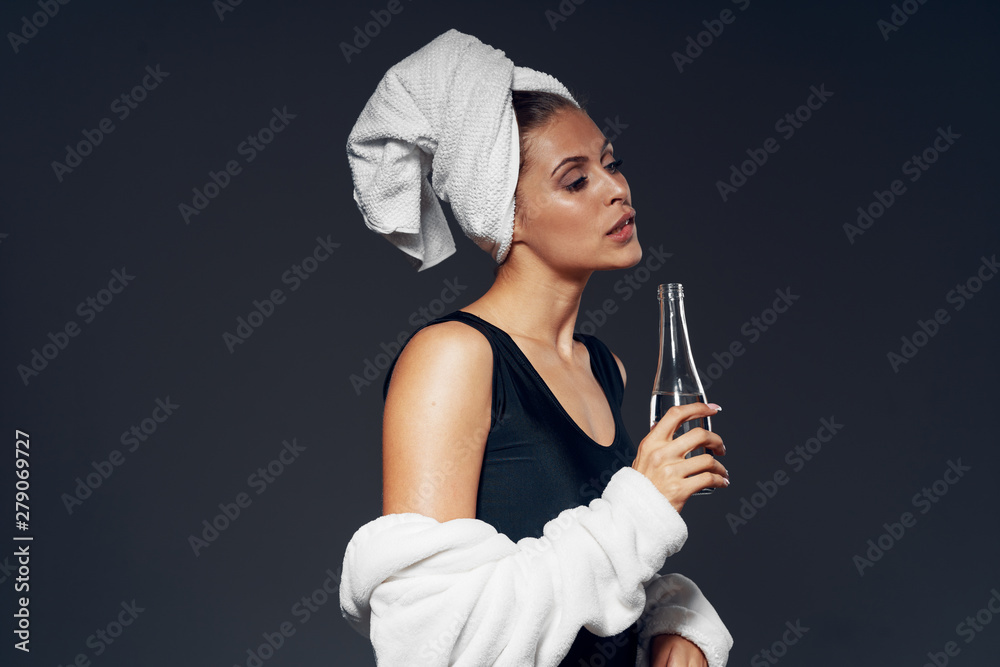 Naklejka premium young woman in a hat