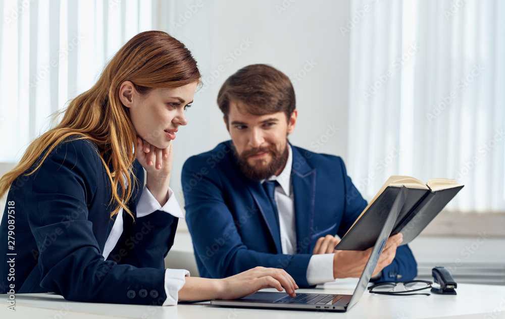 business people working in office business people working in office