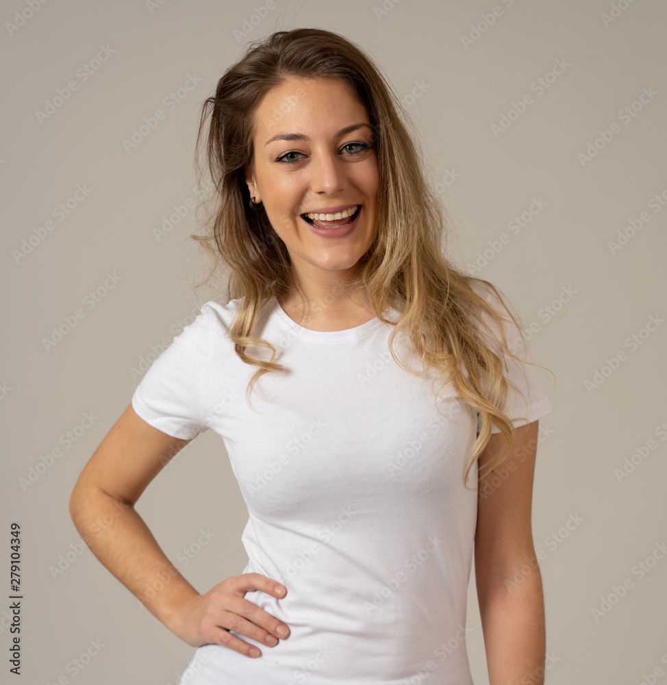 Obraz premium Human expressions and emotions. Close up of young attractive cheerful woman with smiling happy face