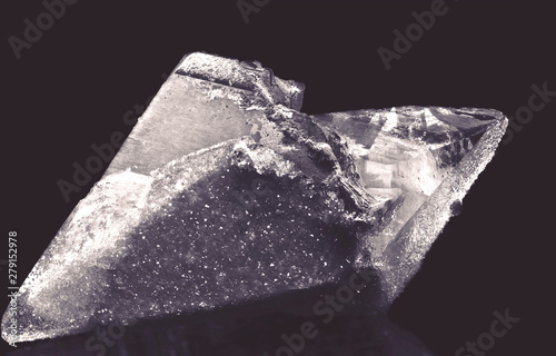 Foto the Twin Crystal Quartz, in dark black light- shade