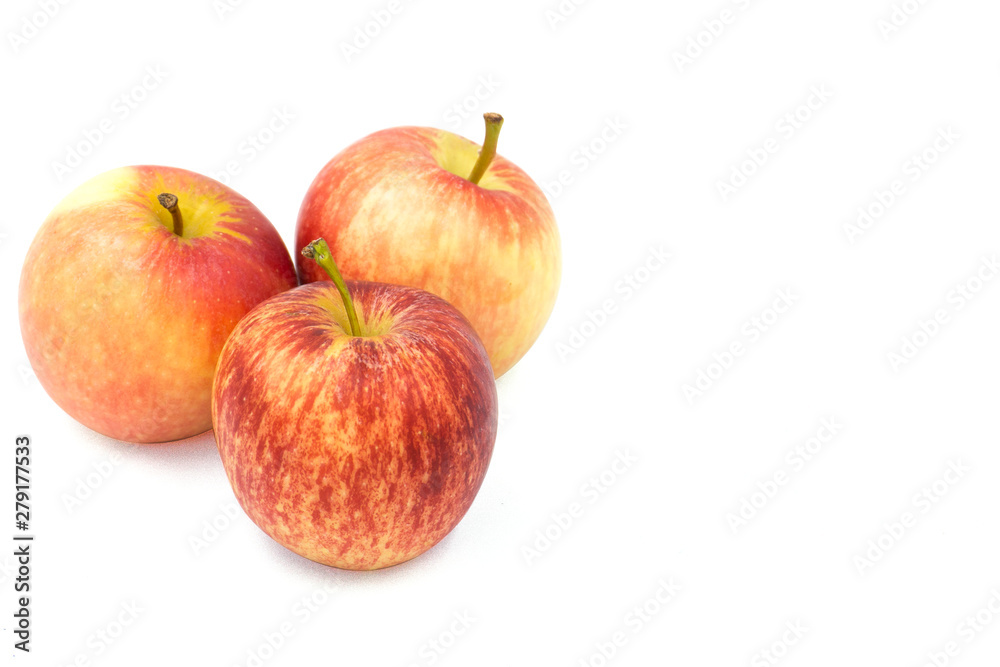 red apples isolated on white background red apples isolated on white background