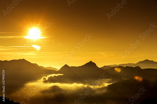 Sonnenaufgang am Col d’Aubisque in den Französischen Pyrenäen