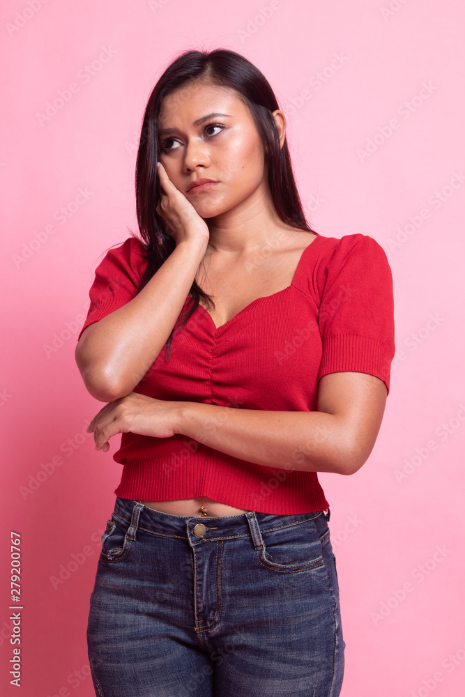 Beautiful young Asian woman get bored. Beautiful young Asian woman get bored.