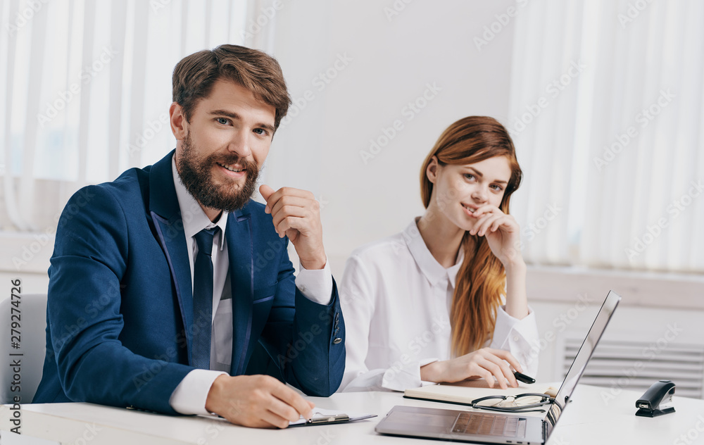 business people working in office business people working in office
