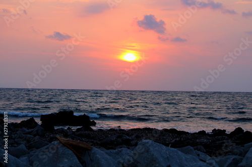 evocative immagine of sunset over the sea
