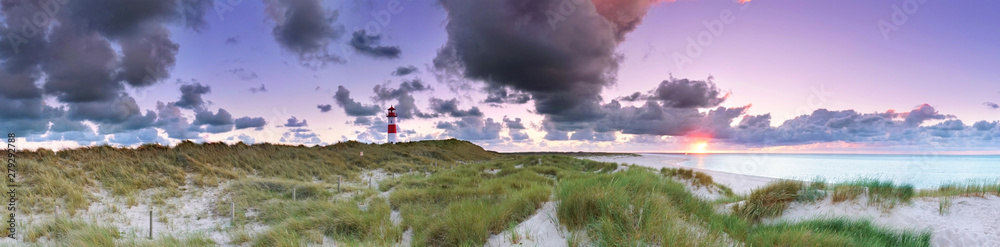 Leuchtturm am Meer - Insel Sylt