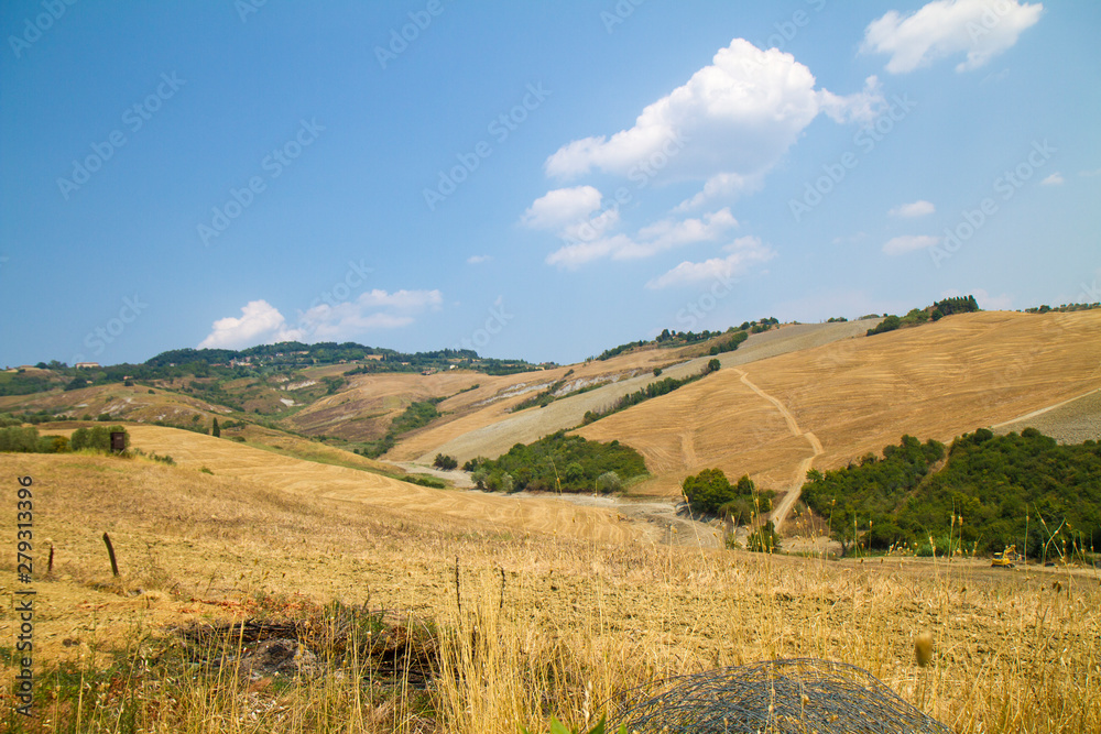 wonderful hilly landscape of the Tuscan countryside